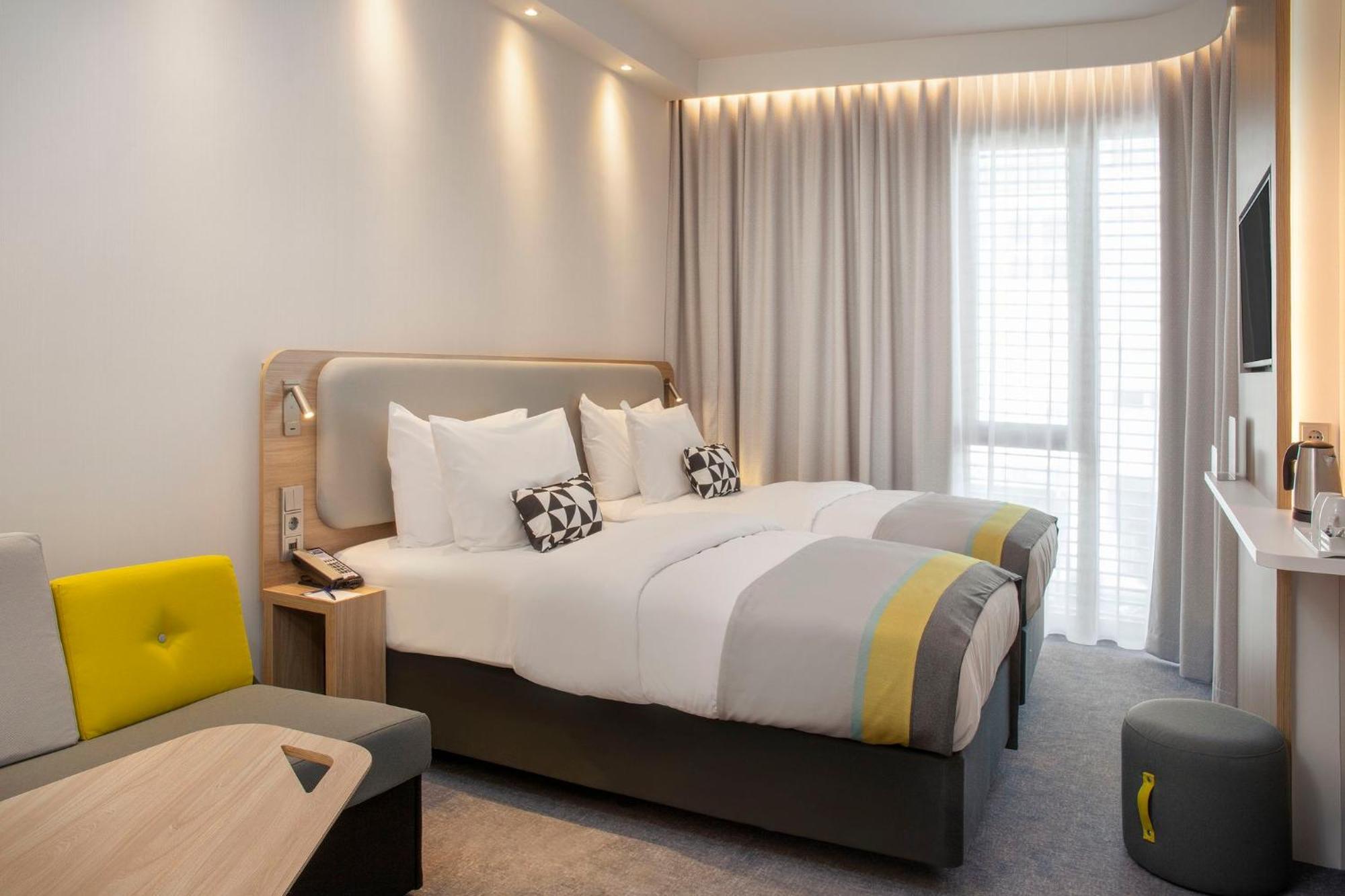 Holiday Inn Express Stuttgart-Waiblingen By Ihg Kültér fotó
